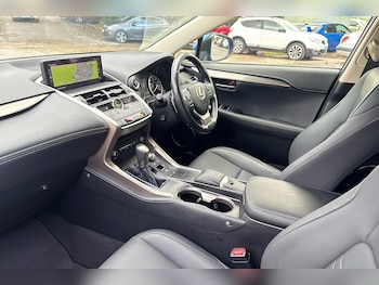 Used Lexus NX 2019 for sale - 76111310: Photo 2