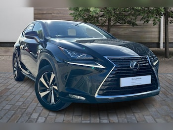 2019 (19) - 300h 2.5 Takumi 5dr CVT [Pan roof]