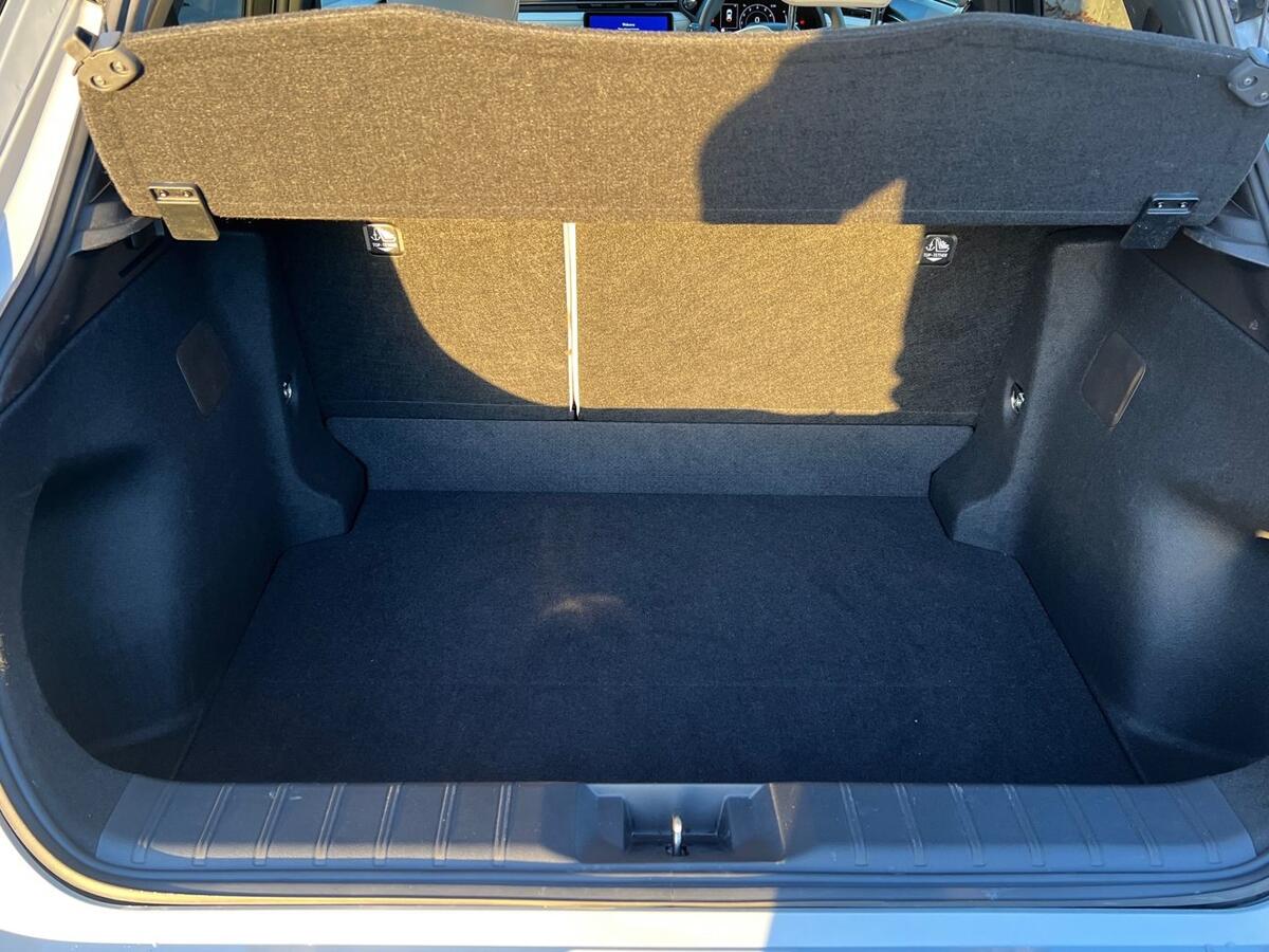 Used Lexus LBX 2024 for sale - 77124638: Photo 10