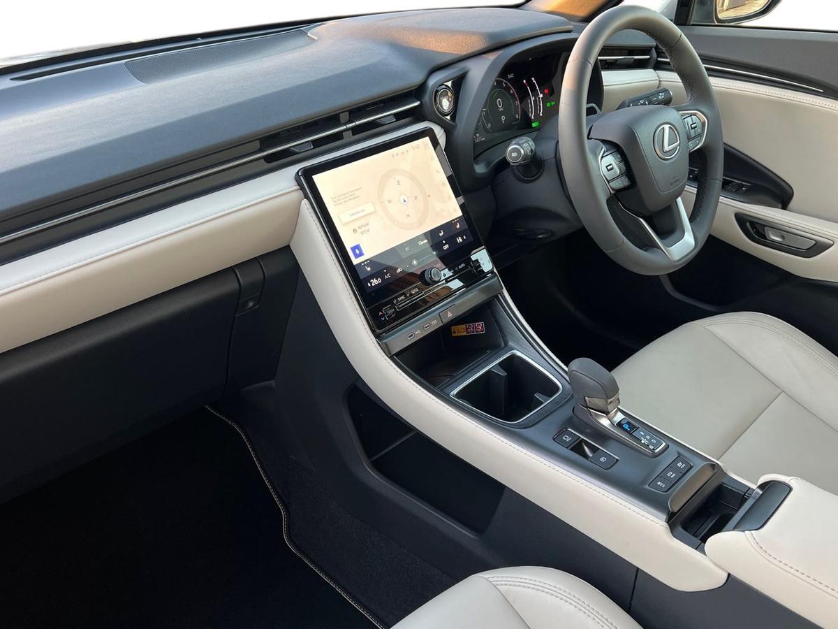 Used Lexus LBX 2024 for sale - 77124638: Photo 7