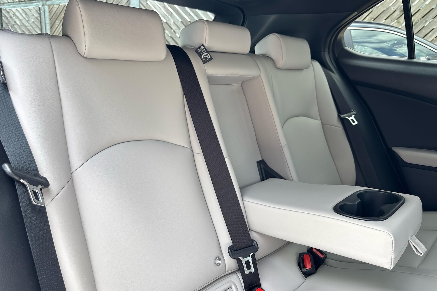 Used Lexus UX 2025 for sale - 77177050: Photo 9