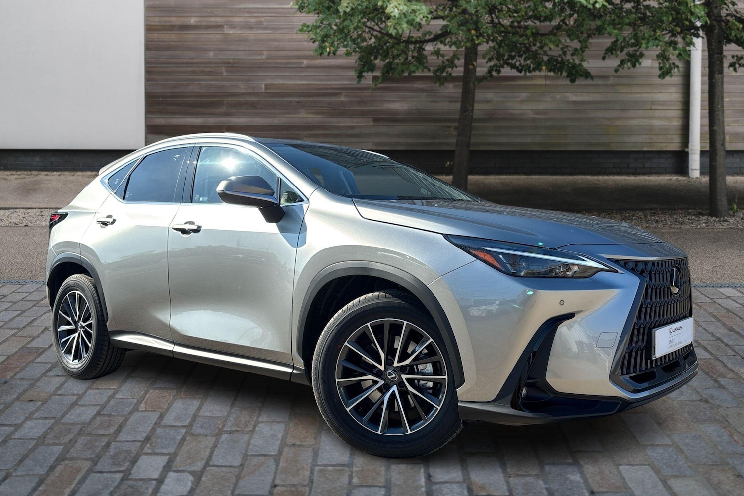 Used Lexus NX 2025 for sale - 76111335: Photo 1