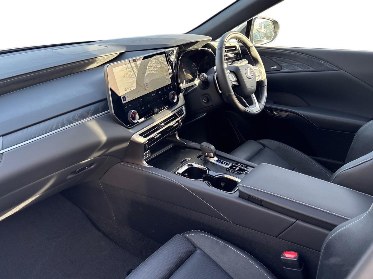 Used Lexus RX 2025 for sale - 76937349: Photo 7