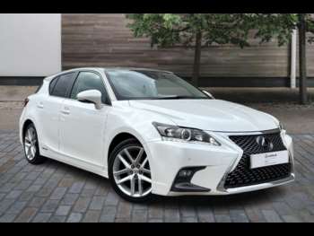 2018 (67) - 200h 1.8 Luxury 5dr CVT