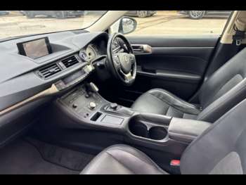 Used Lexus CT 2017 for sale - 75073232: Photo