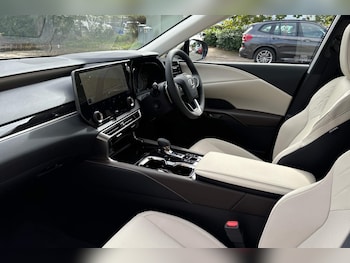 Used Lexus RX 2024 for sale - 76139728: Photo 2
