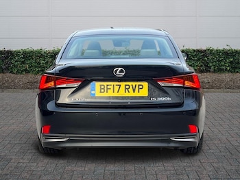 Used Lexus IS 2017 for sale - 77315865: Photo