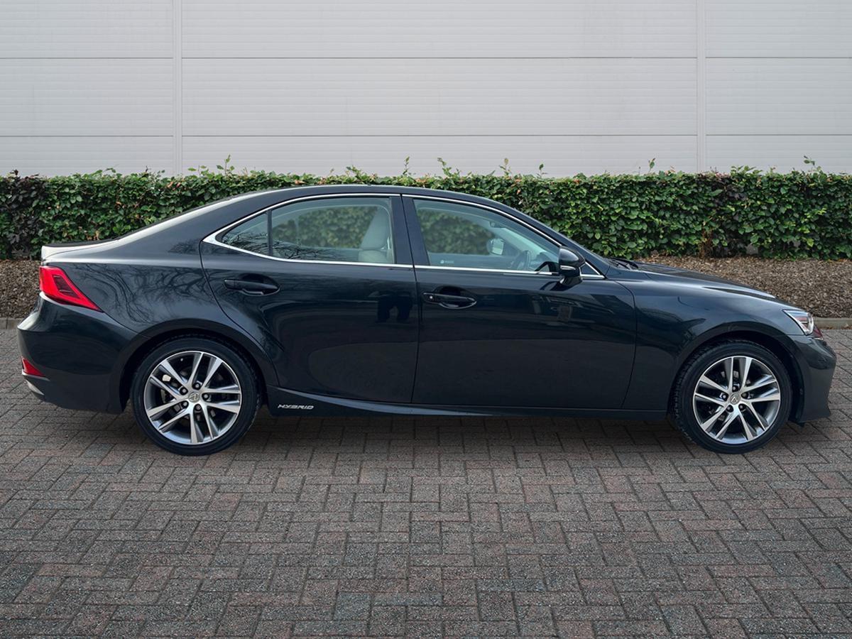 Used Lexus IS 2017 for sale - 77315865: Photo 5