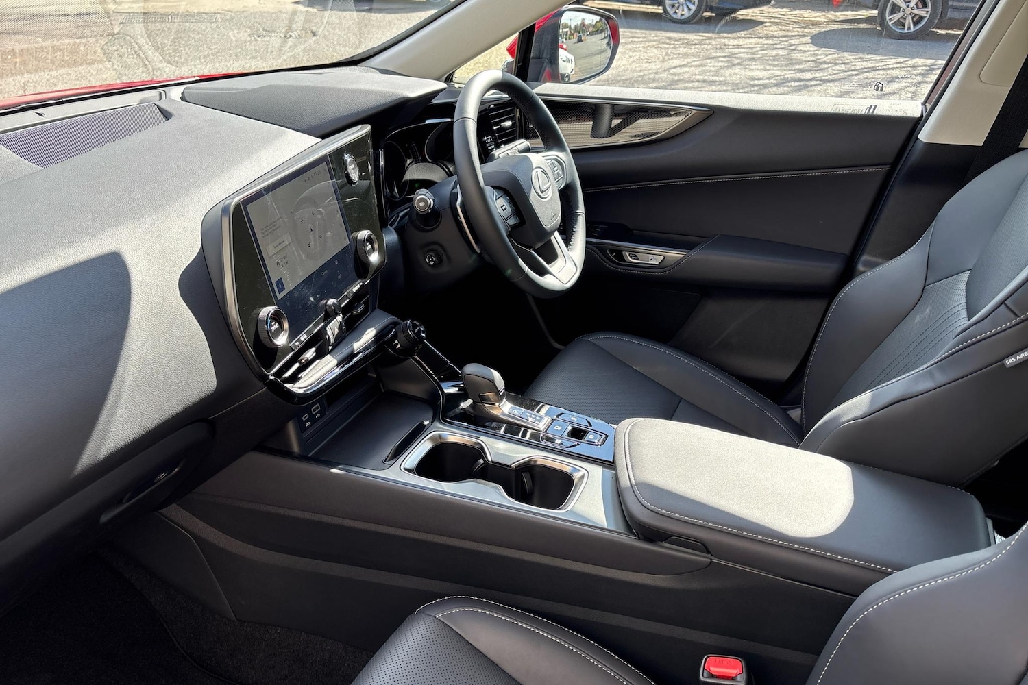 Used Lexus NX 2025 for sale - 76111601: Photo 2