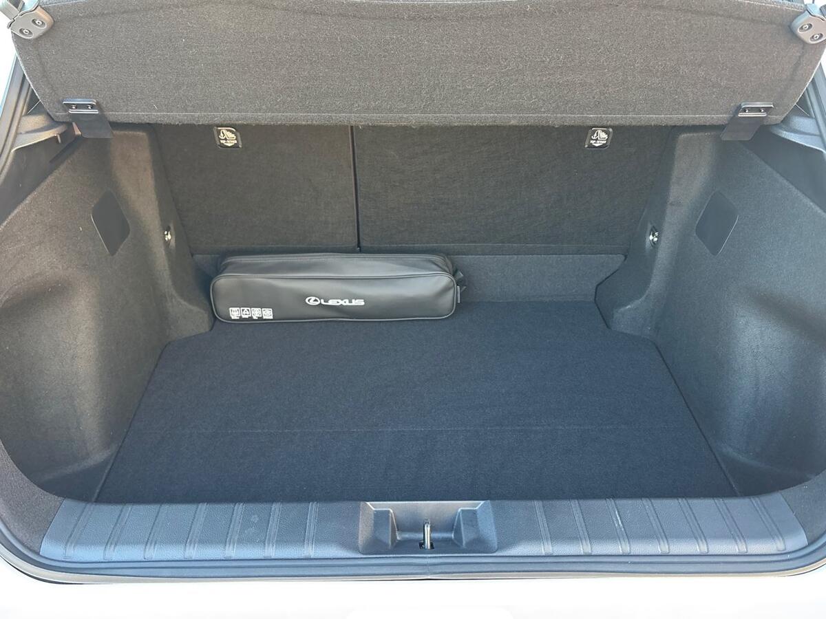 Used Lexus LBX 2024 for sale - 76625076: Photo 10