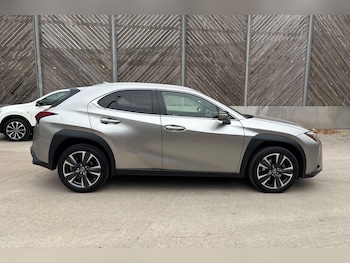 Used Lexus UX 2022 for sale - 76285449: Photo