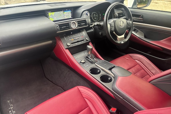 Used Lexus RC 2018 for sale - 76110960: Photo 2