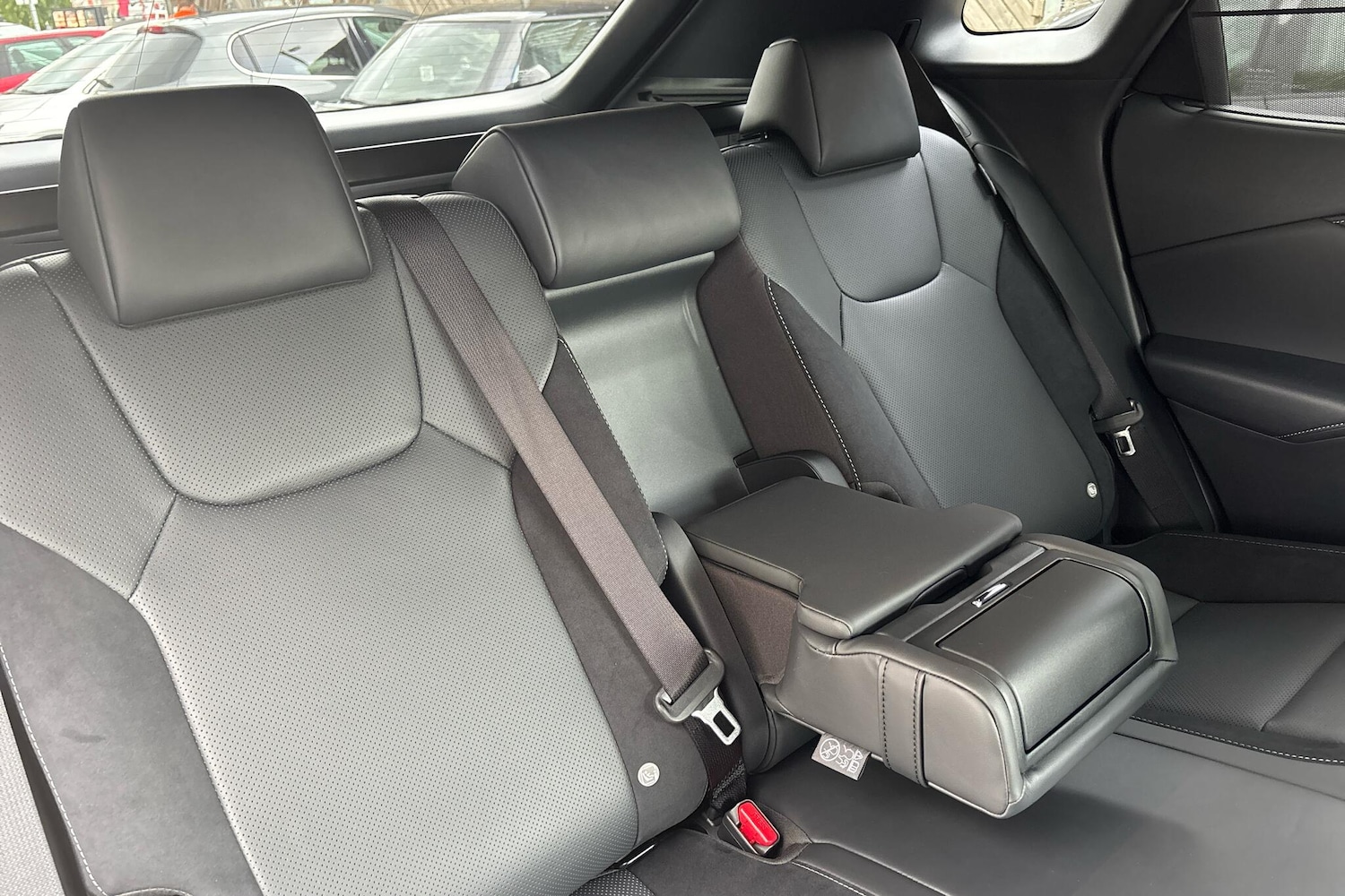Used Lexus RX 2025 for sale - 76111668: Photo 9