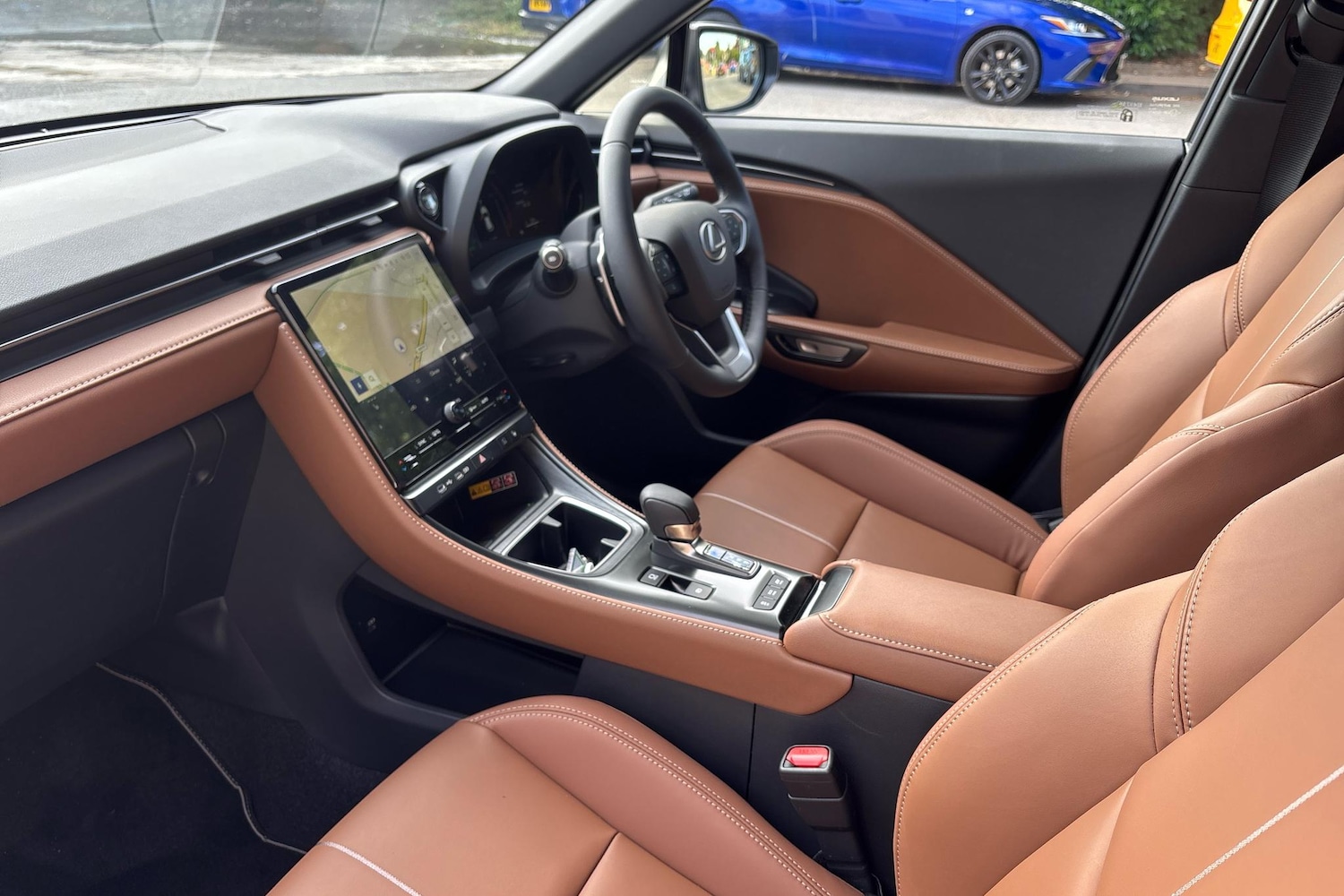 Used Lexus LBX 2025 for sale - 76110481: Photo 2