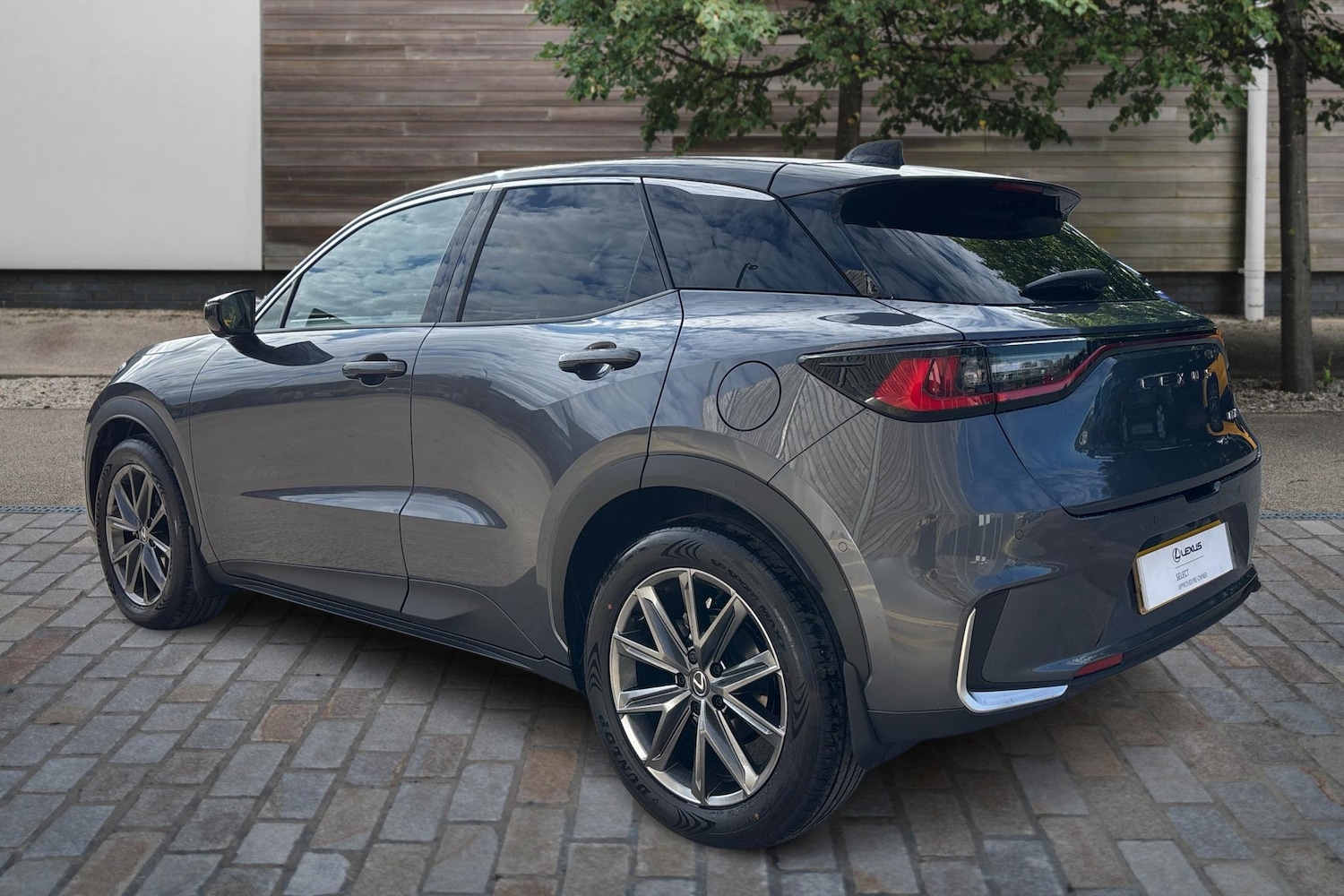 Used Lexus LBX 2025 for sale - 76110481: Photo 3