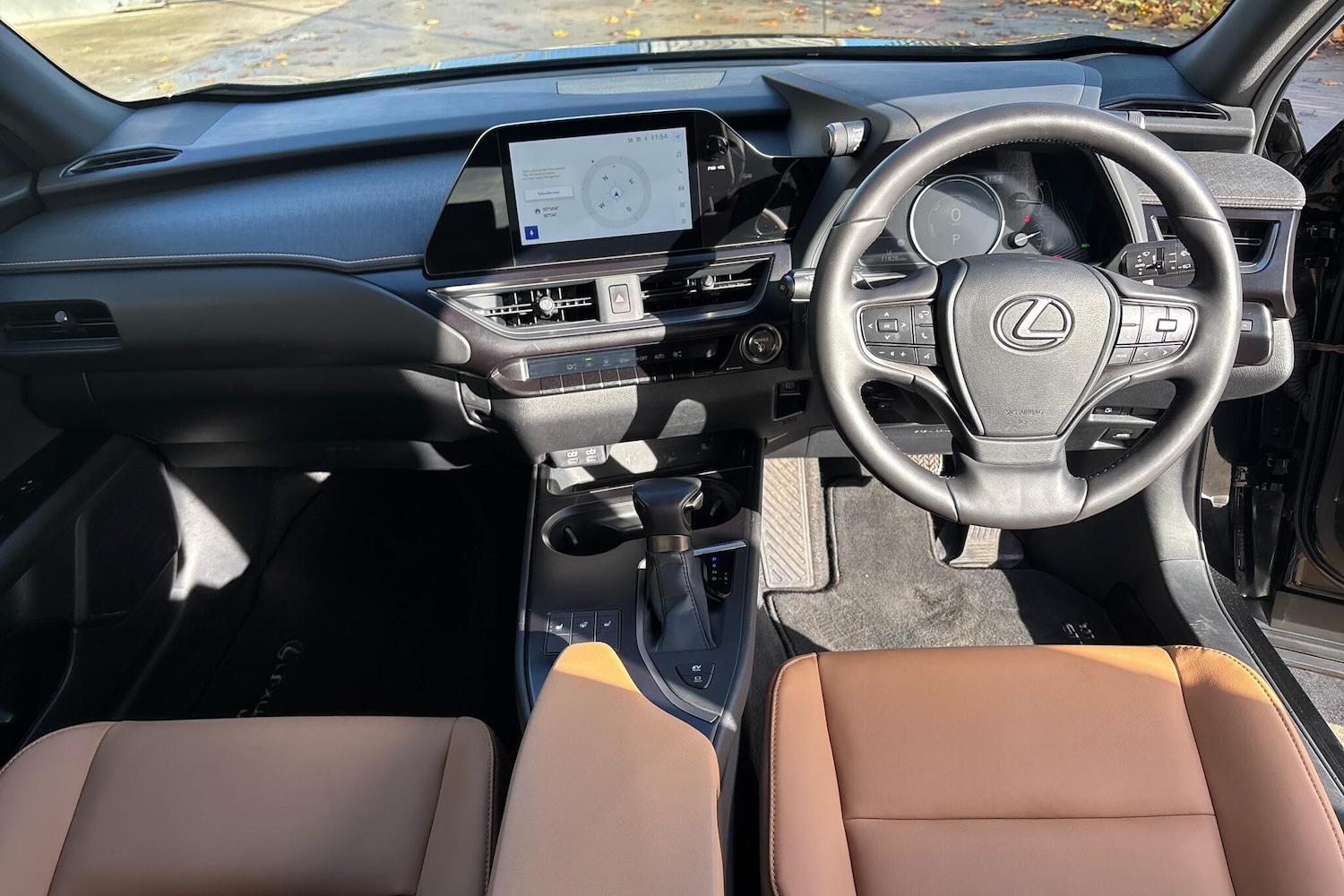 Used Lexus UX 2023 for sale - 76434247: Photo 12