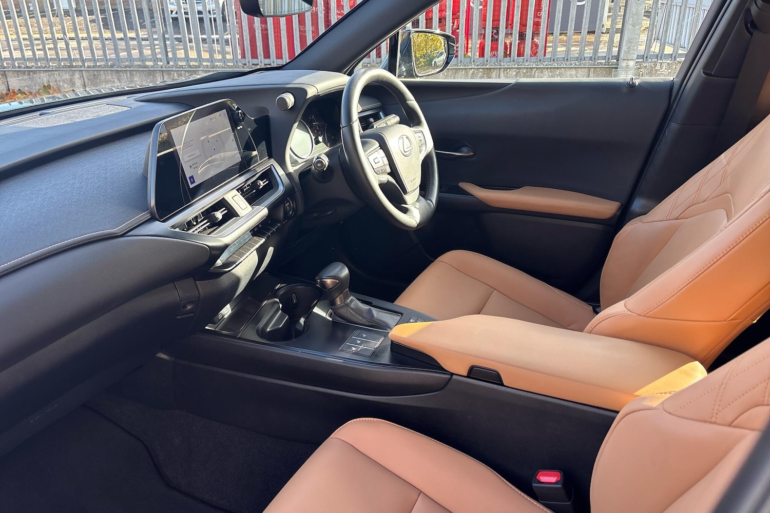 Used Lexus UX 2023 for sale - 76434247: Photo 2