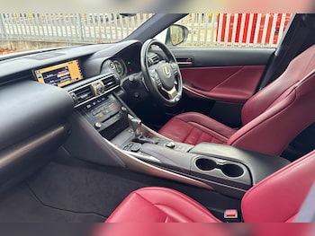 Used Lexus IS 2018 for sale - 77413020: Photo