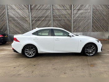Used Lexus IS 2018 for sale - 77413020: Photo