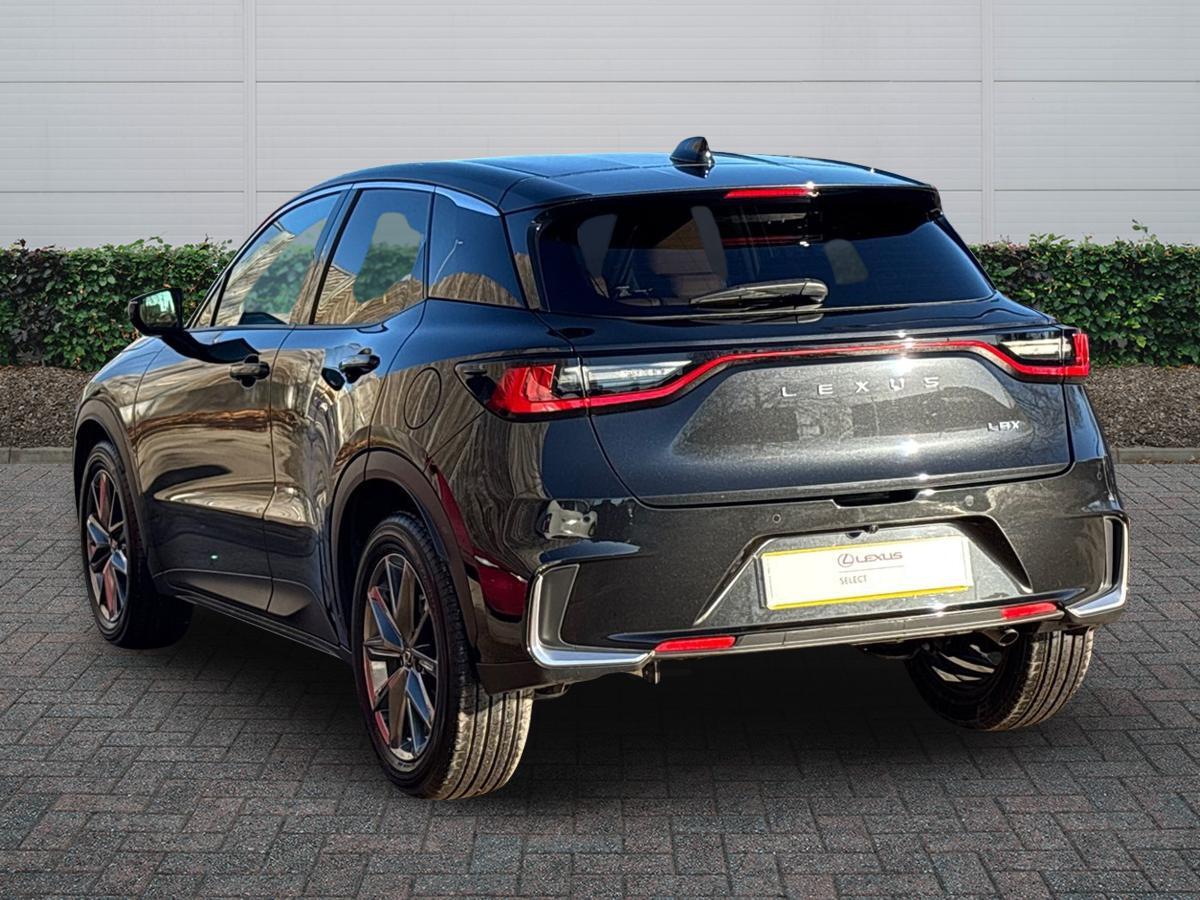 Used Lexus LBX 2024 for sale - 76800610: Photo 2