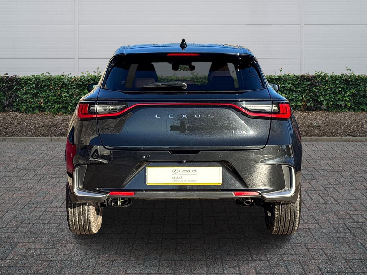 Used Lexus LBX 2024 for sale - 76800610: Photo 4