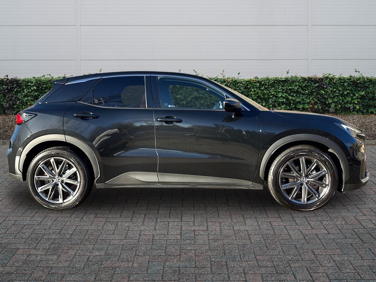 Used Lexus LBX 2024 for sale - 76800610: Photo 5