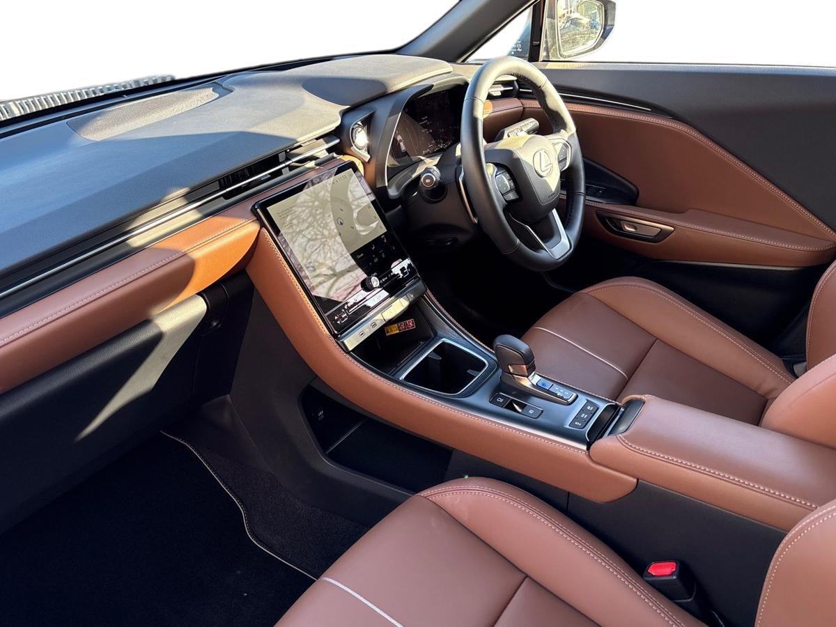 Used Lexus LBX 2024 for sale - 76800610: Photo 7