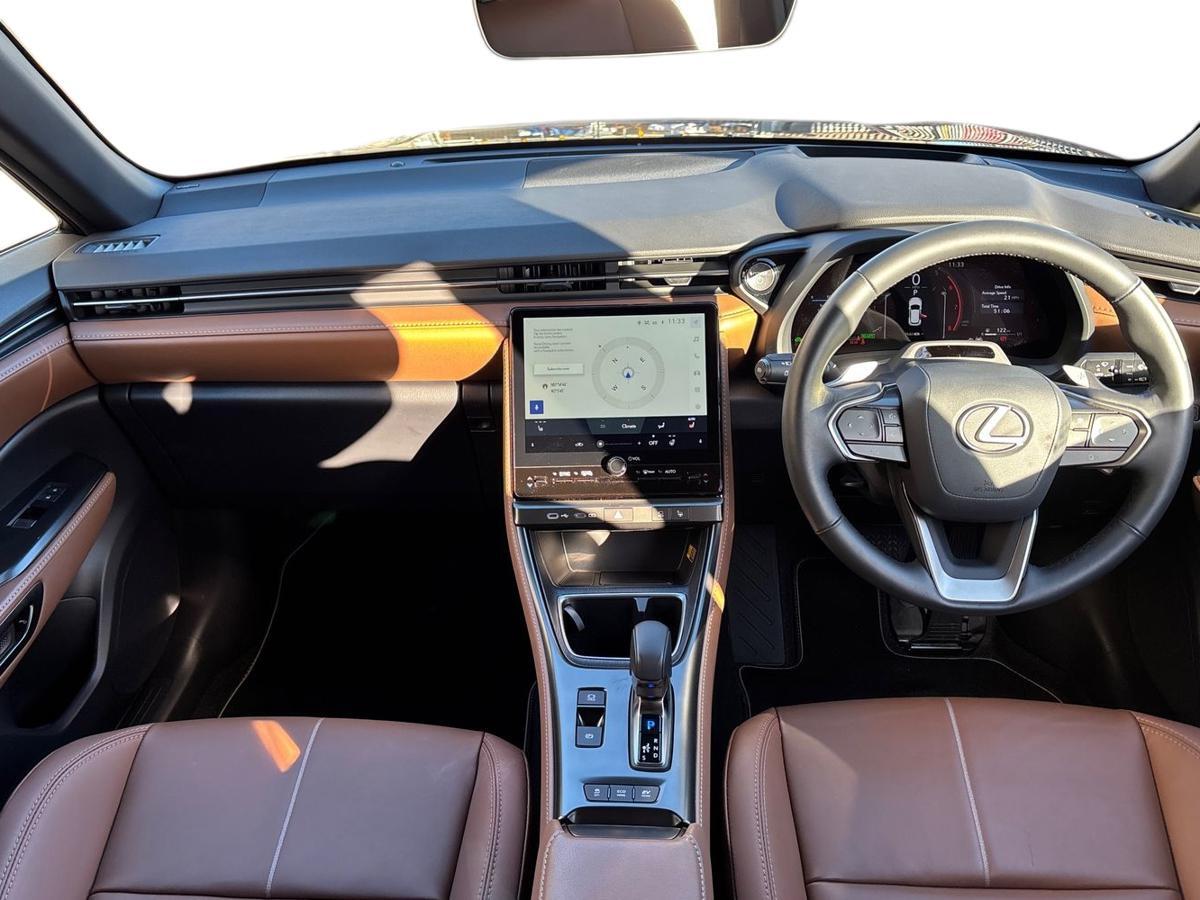 Used Lexus LBX 2024 for sale - 76800610: Photo 8