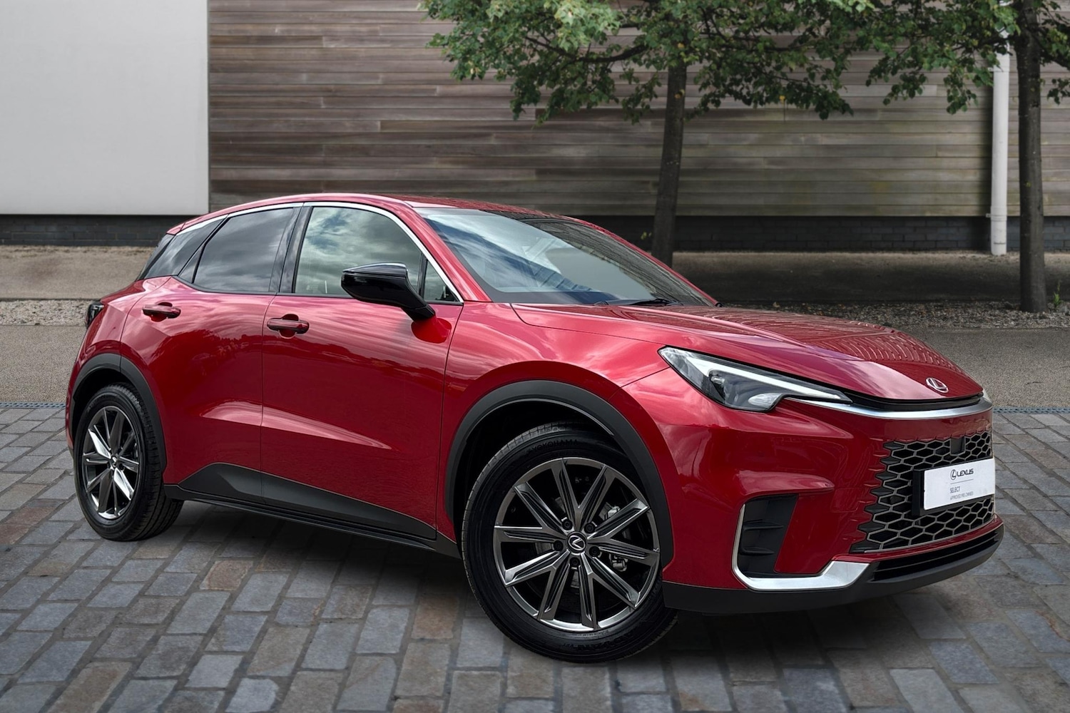 Used Lexus LBX 2025 for sale - 76110499: Photo 1