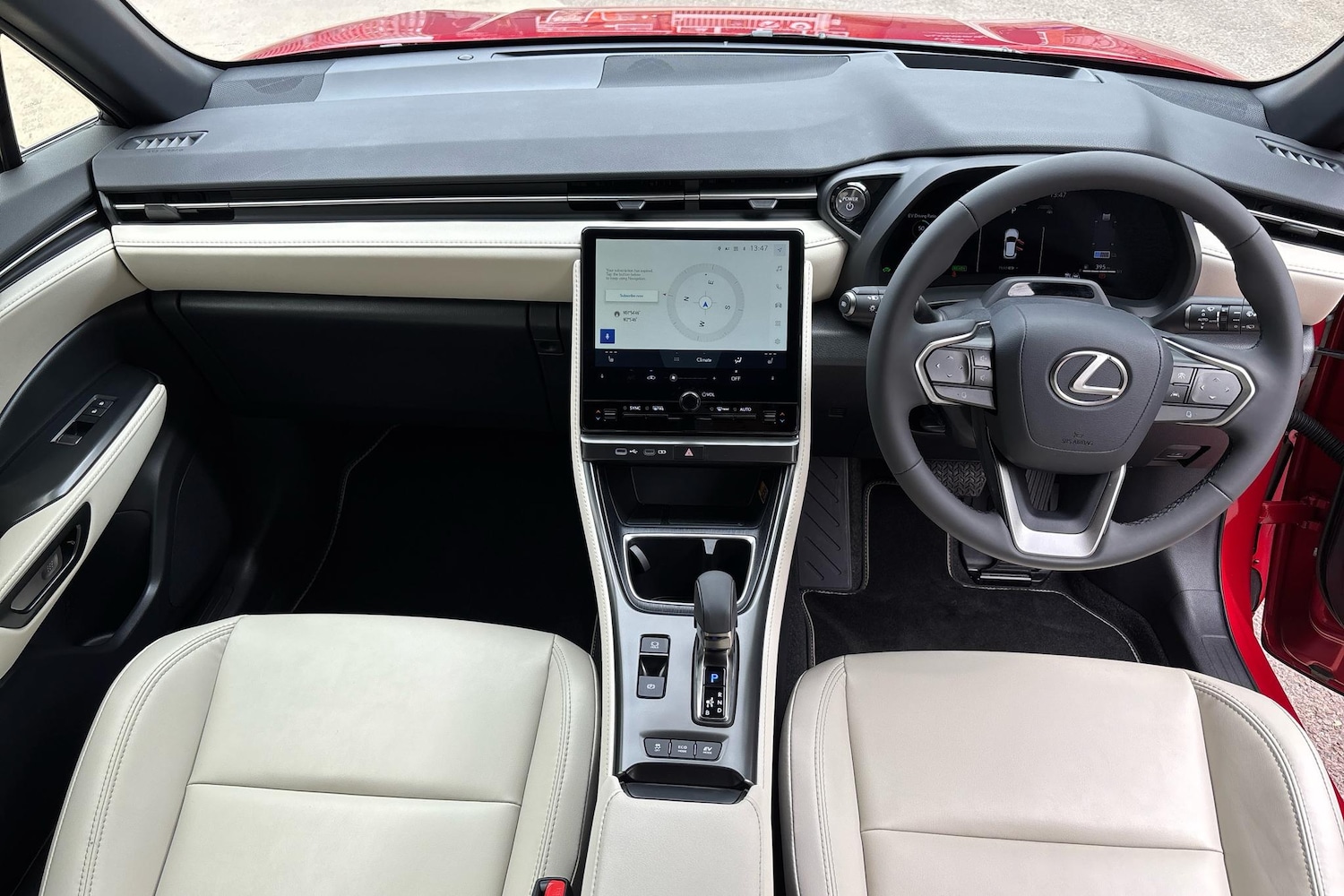 Used Lexus LBX 2025 for sale - 76110499: Photo 12