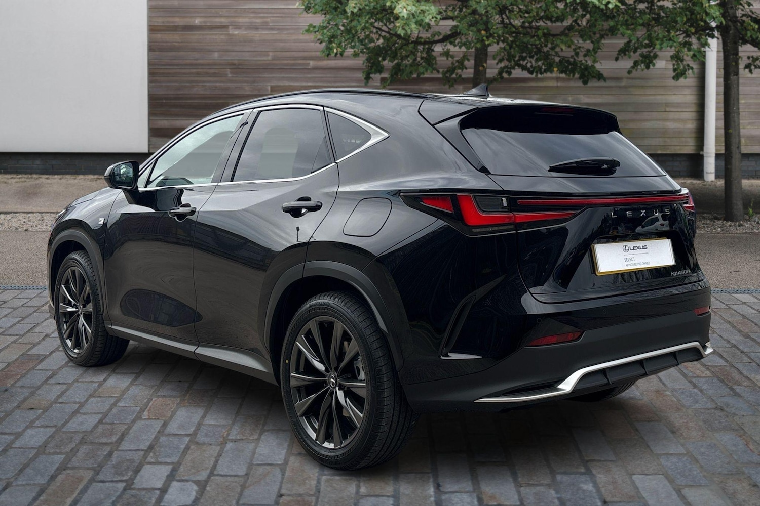 Used Lexus NX 2025 for sale - 76111507: Photo 2