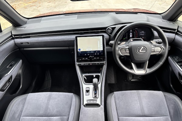 Used Lexus LBX 2024 for sale - 76315689: Photo 12