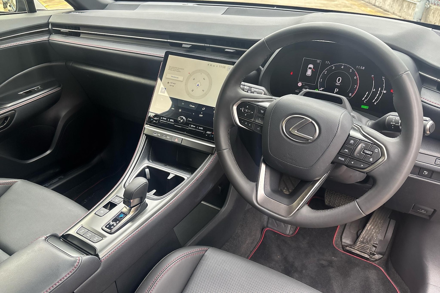 Used Lexus LBX 2024 for sale - 76111139: Photo 6
