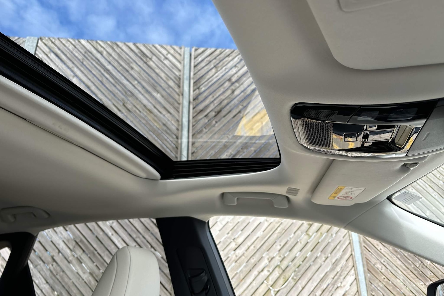 Used Lexus RX 2024 for sale - 77177027: Photo 8