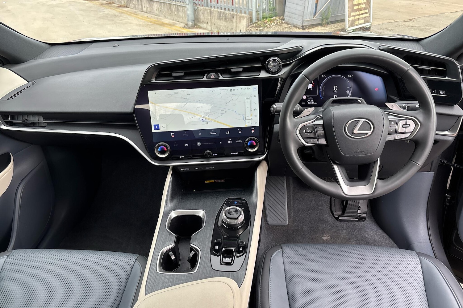 Used Lexus RZ 2024 for sale - 76110867: Photo 12