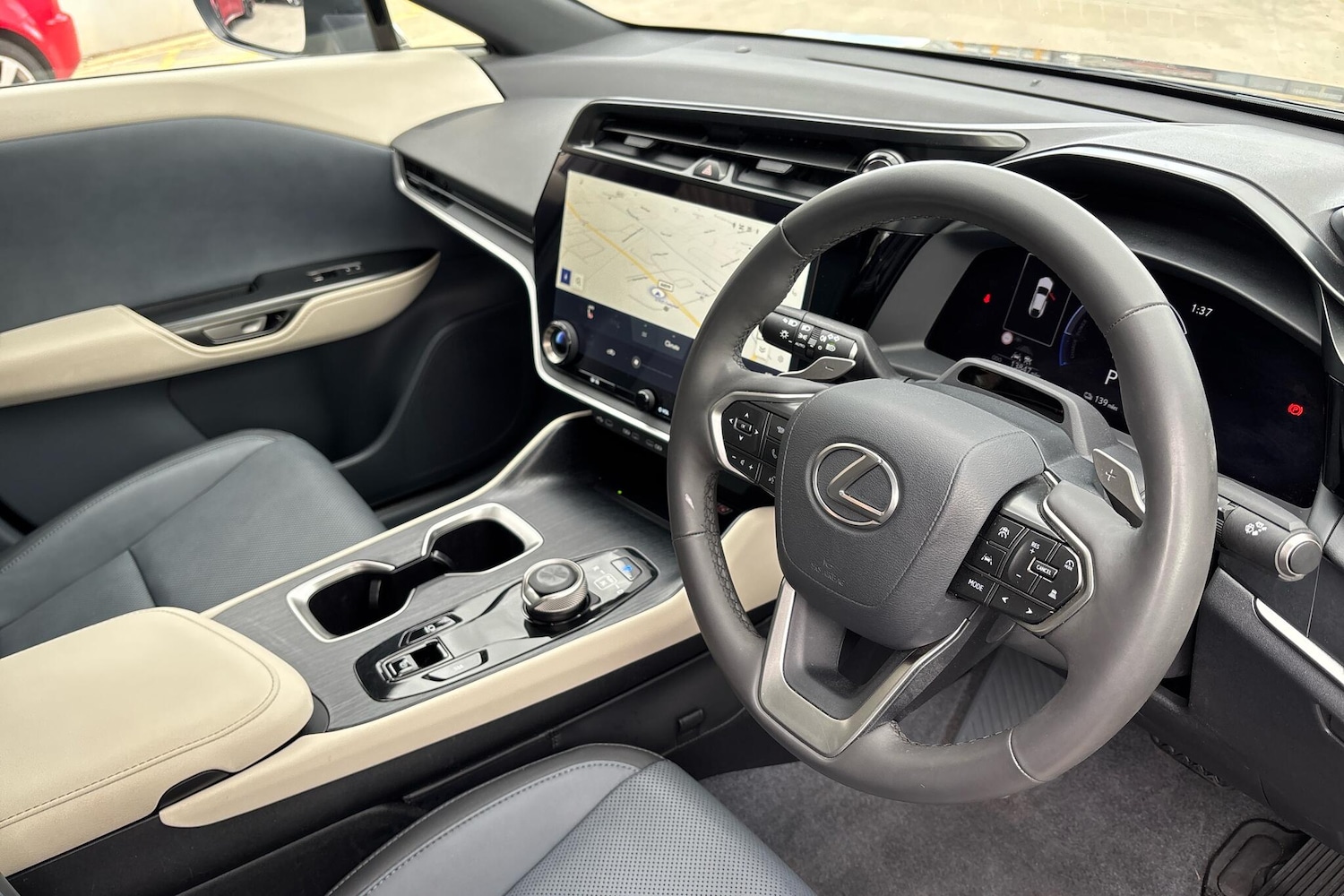 Used Lexus RZ 2024 for sale - 76110867: Photo 6