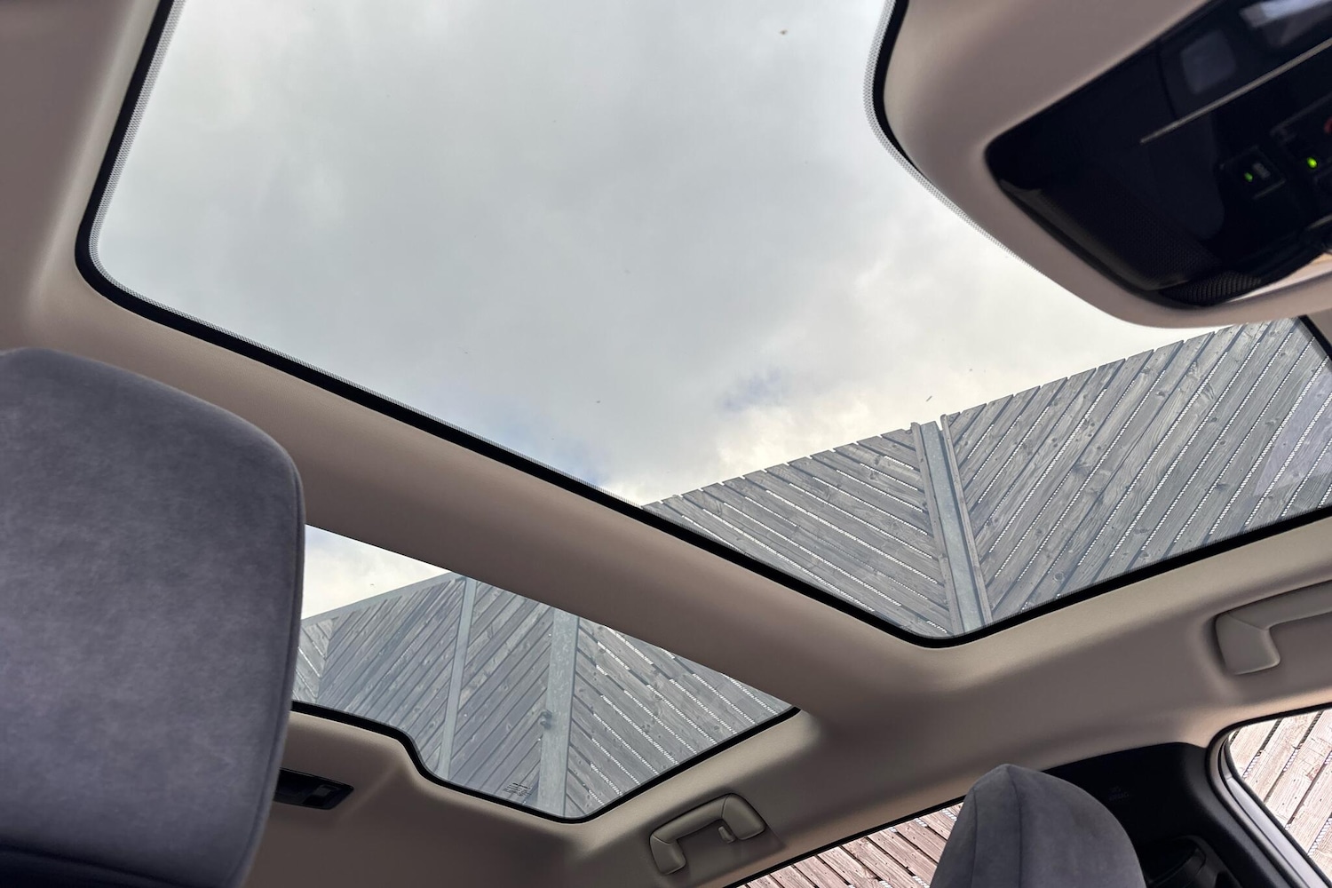 Used Lexus RZ 2025 for sale - 78102480: Photo 13