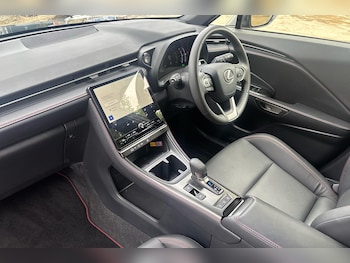 Used Lexus LBX 2024 for sale - 75270070: Photo