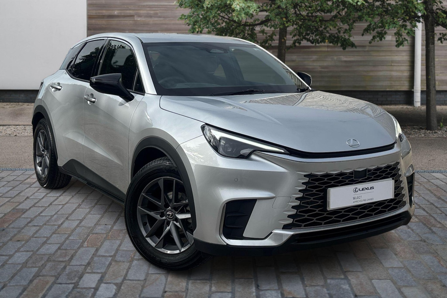 Used Lexus LBX 2024 for sale - 76111426: Photo 1