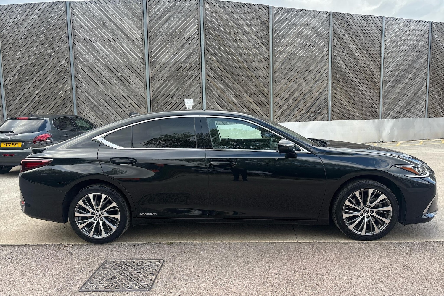 Used Lexus ES 2021 for sale - 76110888: Photo 4