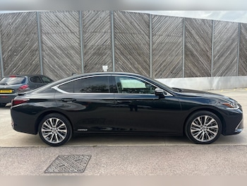 Used Lexus ES 2021 for sale - 76110888: Photo
