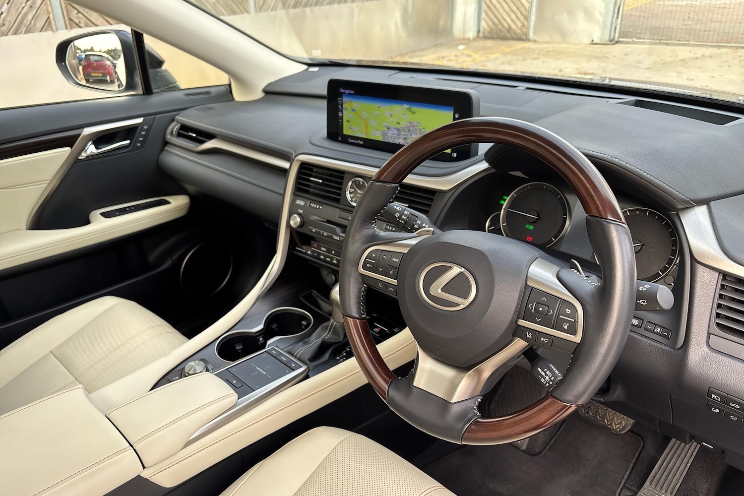 Used Lexus RX 2022 for sale - 76111321: Photo 6