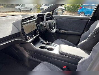 Used Lexus RZ 2025 for sale - 76168403: Photo 2