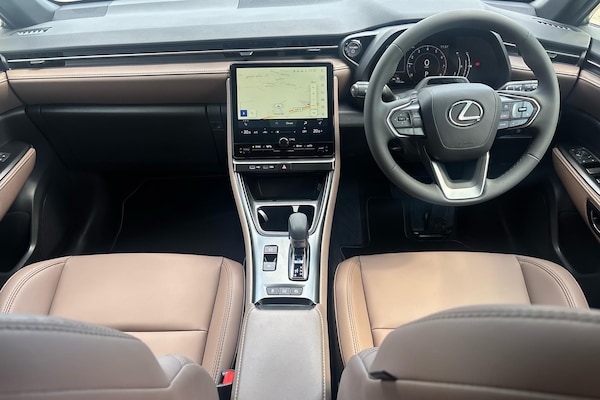 Used Lexus LBX 2025 for sale - 76228894: Photo 12
