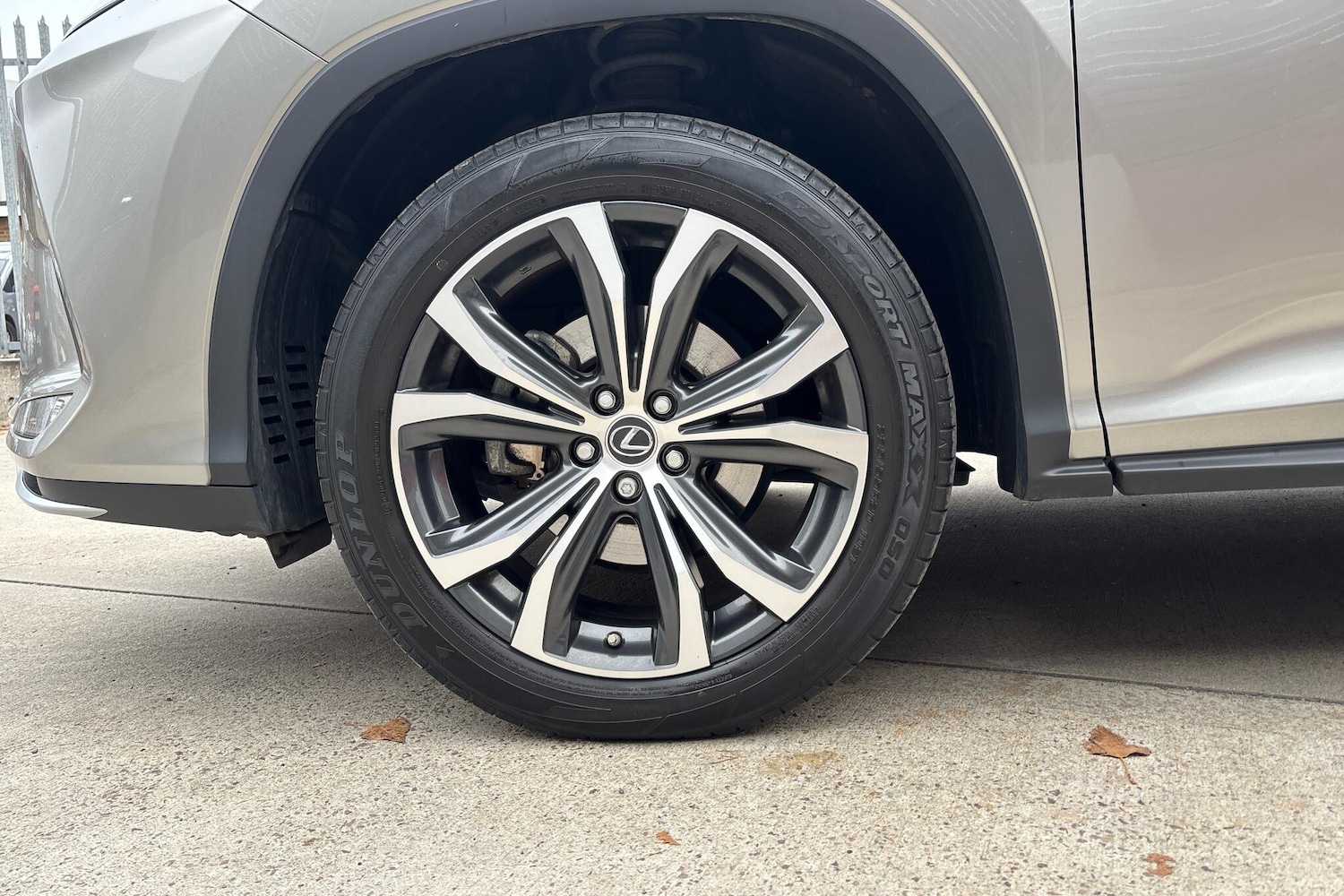 Used Lexus RX 2022 for sale - 76338459: Photo 5