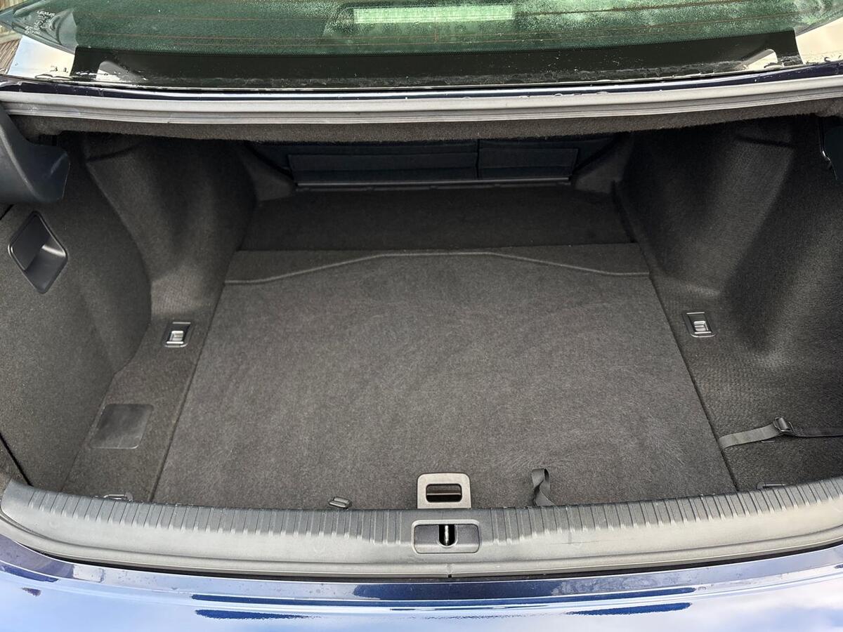 Used Lexus IS 2018 for sale - 76937213: Photo 10