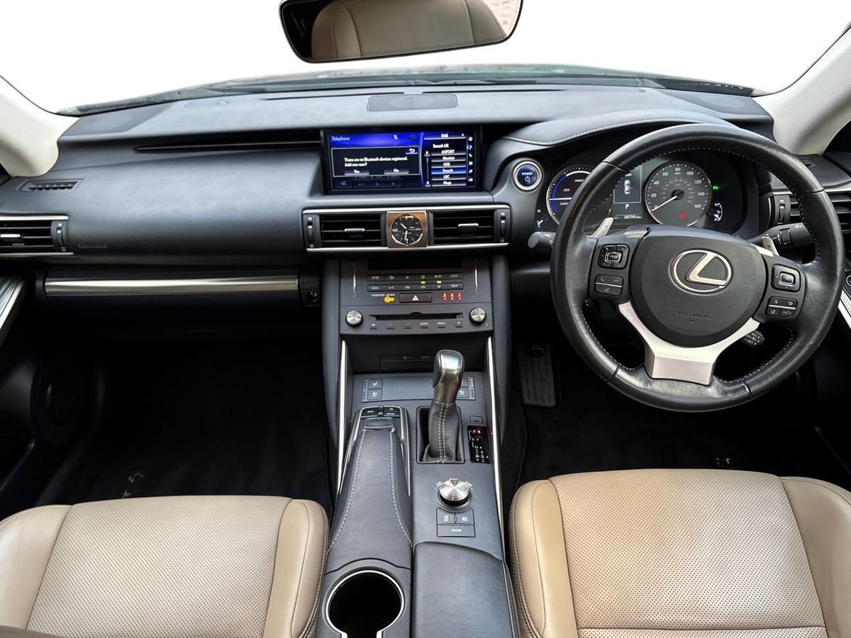 Used Lexus IS 2018 for sale - 76937213: Photo 8