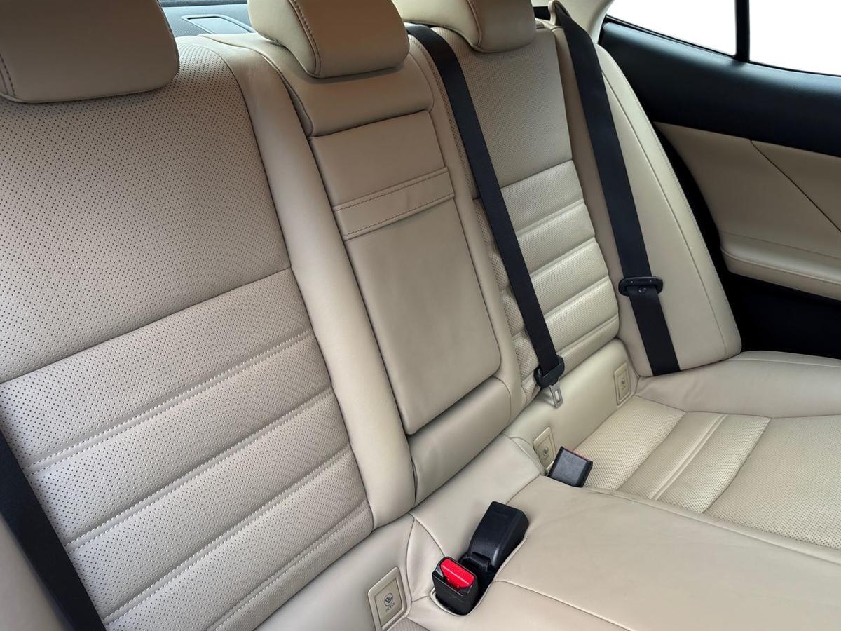 Used Lexus IS 2018 for sale - 76937213: Photo 9