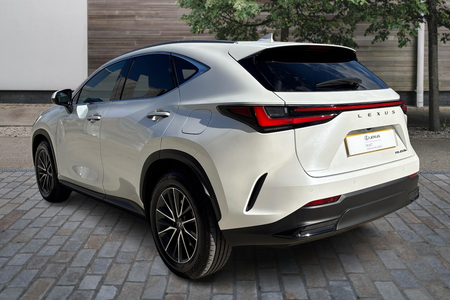 Used Lexus NX 2025 for sale - 76111417: Photo 3