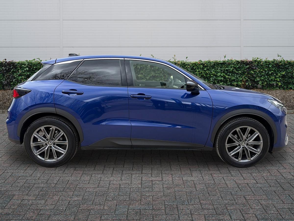 Used Lexus LBX 2025 for sale - 77724877: Photo 5